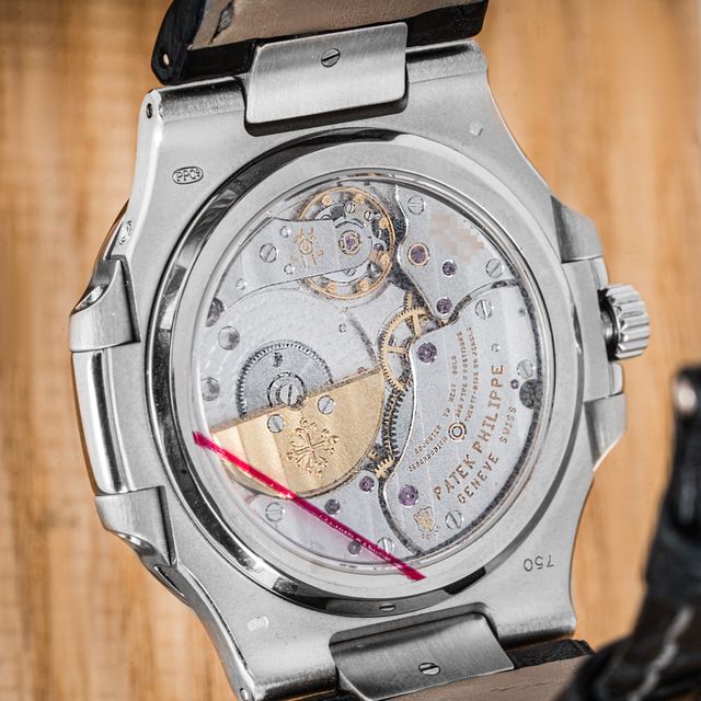 Patek Philippe Nautilus 5712G-001 Image 3
